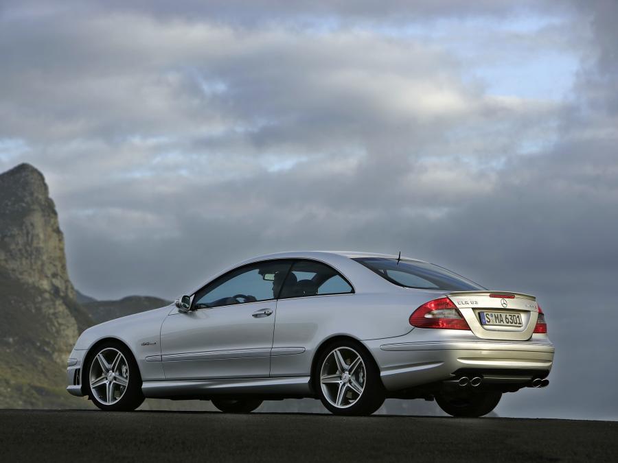  Mercedes-Benz CLK63 AMG 2006 года  (WW) (фото 14 из 19)